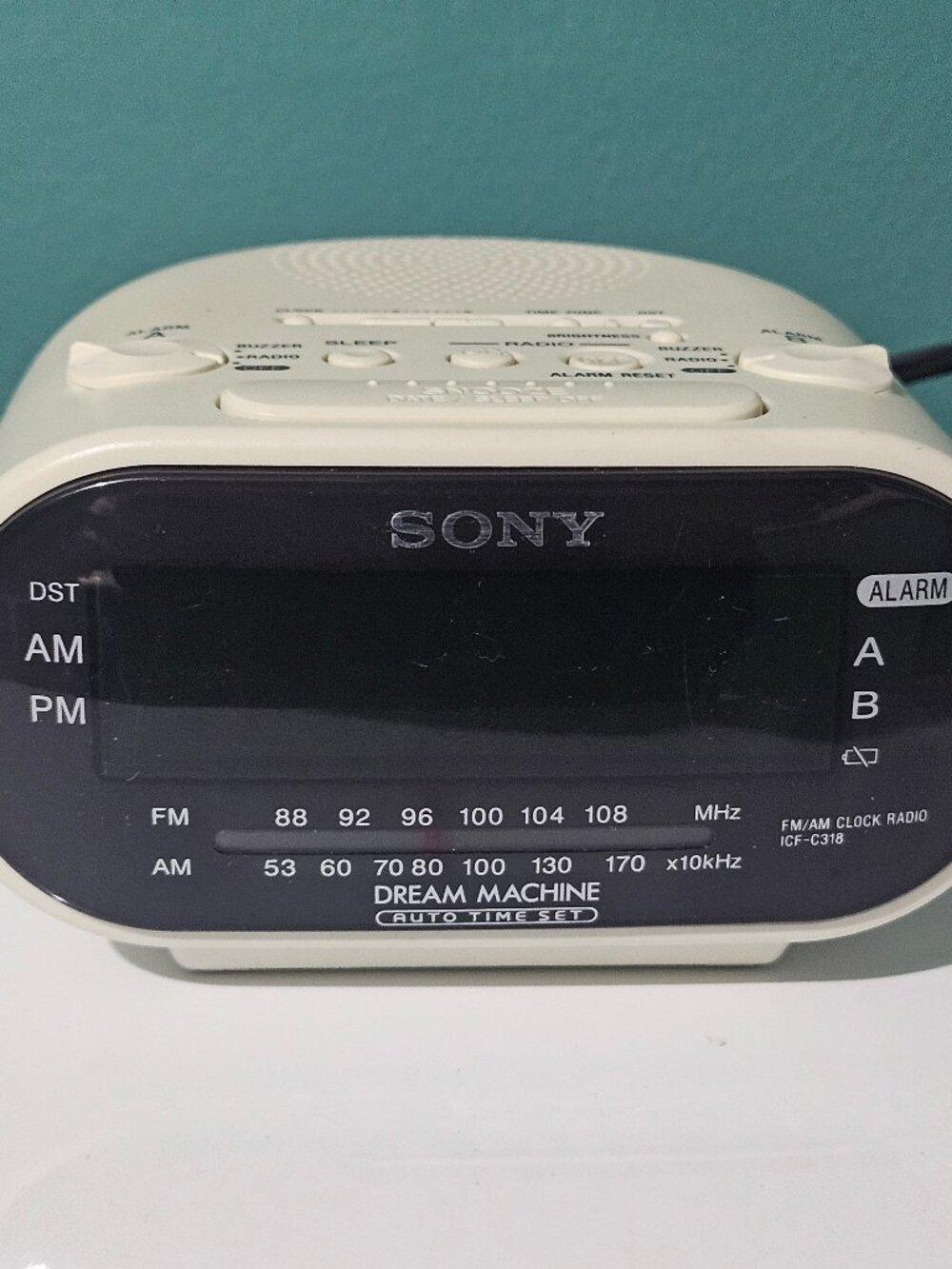 Sony ICF-C318 Dream Machine AM/FM LED Alarm Clock Radio White - Tested Working